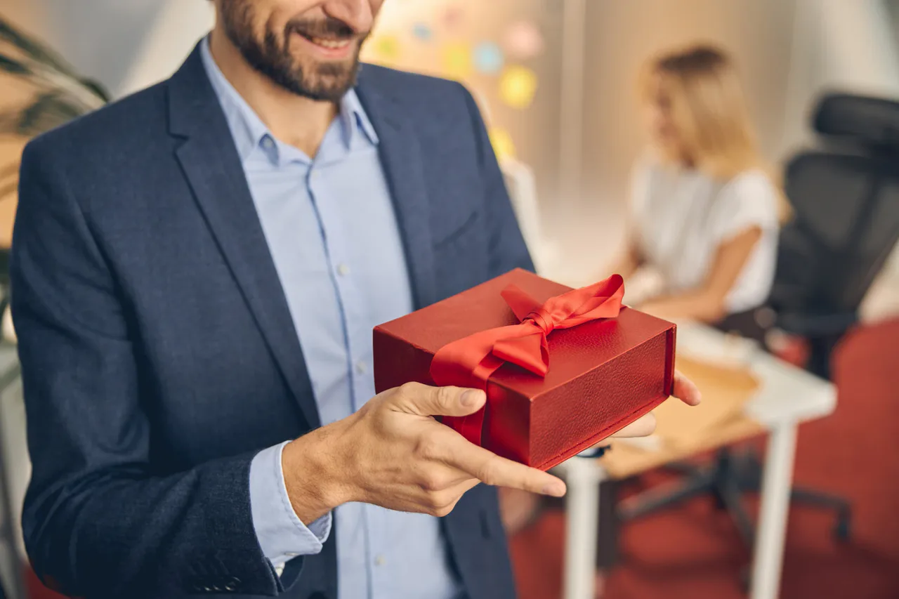 Source image for Gift Card Partners Provides Guidance on Choosing Year-End Gift Card Rewards