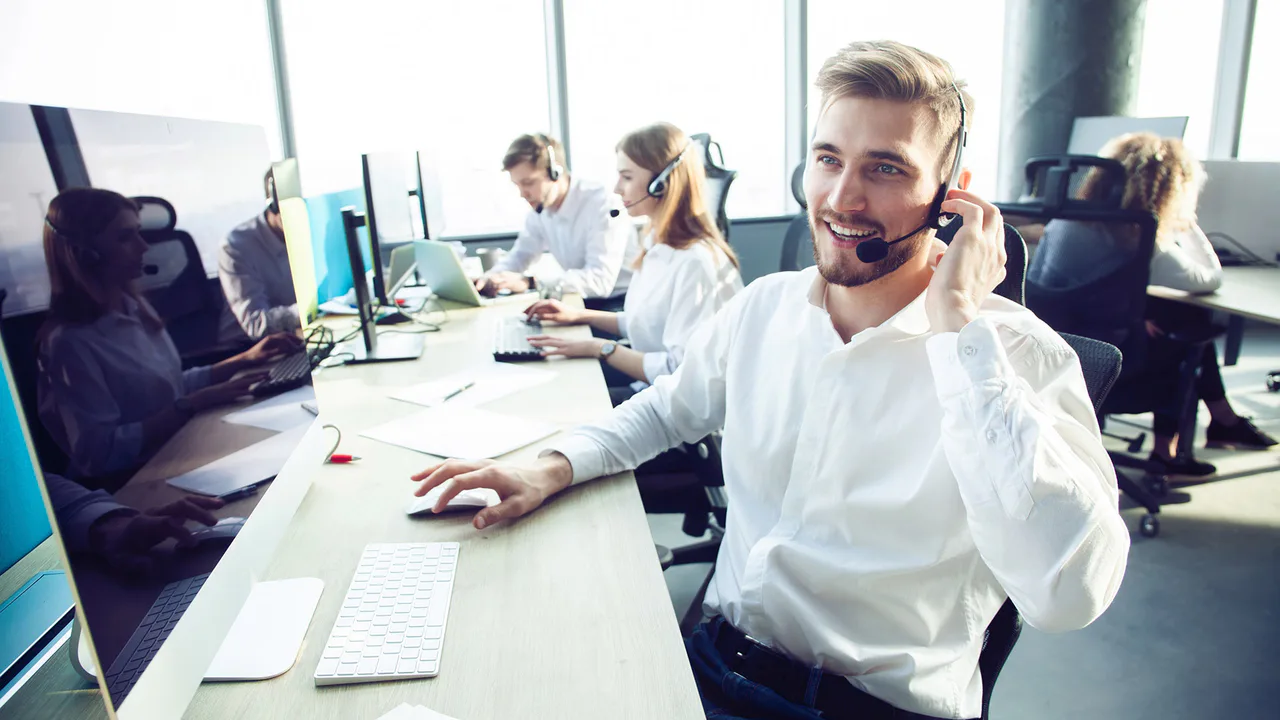 Online Rewards outlines sales incentives for shared deals and presales activity