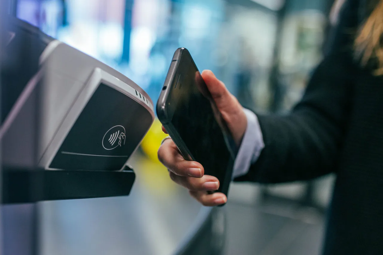 Source image for Study Finds Egift Cards Gaining Popularity Among Consumers